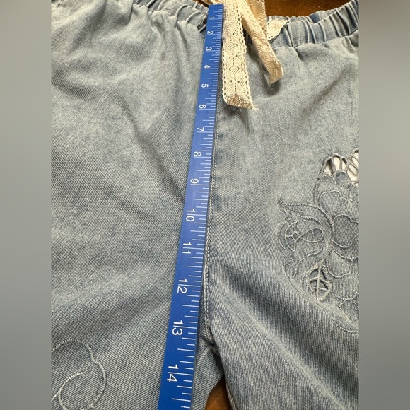 POL Light-Blue Wide Leg Laser-Cut Denim Jeans with Drawstring - Picture 7 of 11